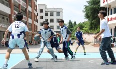 开云:这所乡村小学，10年打坏1000多个篮球——中小学“以体育人”成效观察之二